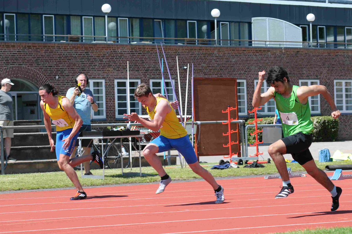Liam Otte, Ben Heyer und Karim Elwawy beim Sprint. Foto: Arne Metzger